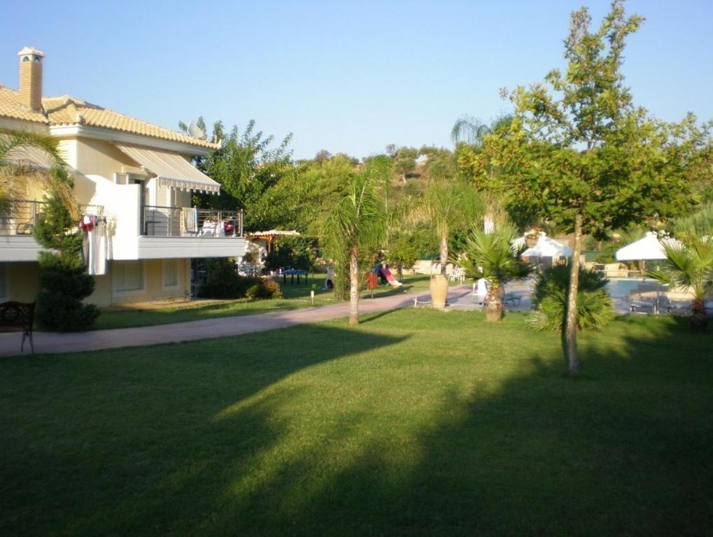 Dion Zois Apartment Финикунда Екстериор снимка
